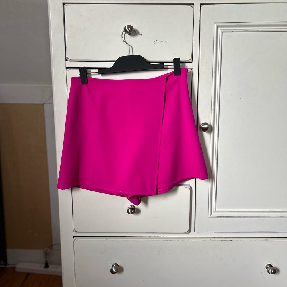 Express Mini Skort — Fuchsia Pink — Size M